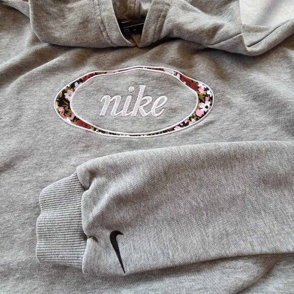 Nike Women's Floral Cropped Hoodie - Size M - Picture 5 of 10